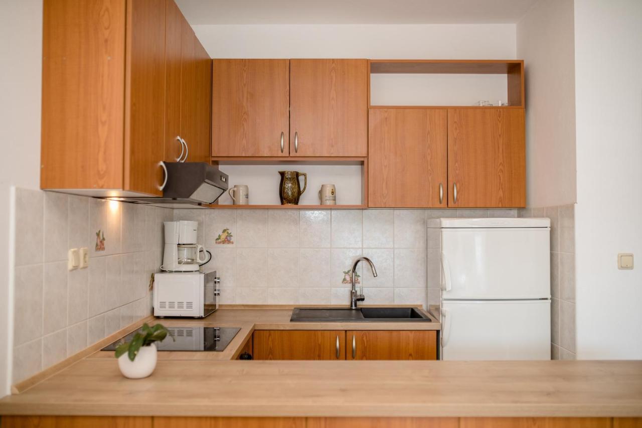 Apartments And Rooms By The Sea Supetarska Draga - Gornja, Rab - 11579 Exterior photo