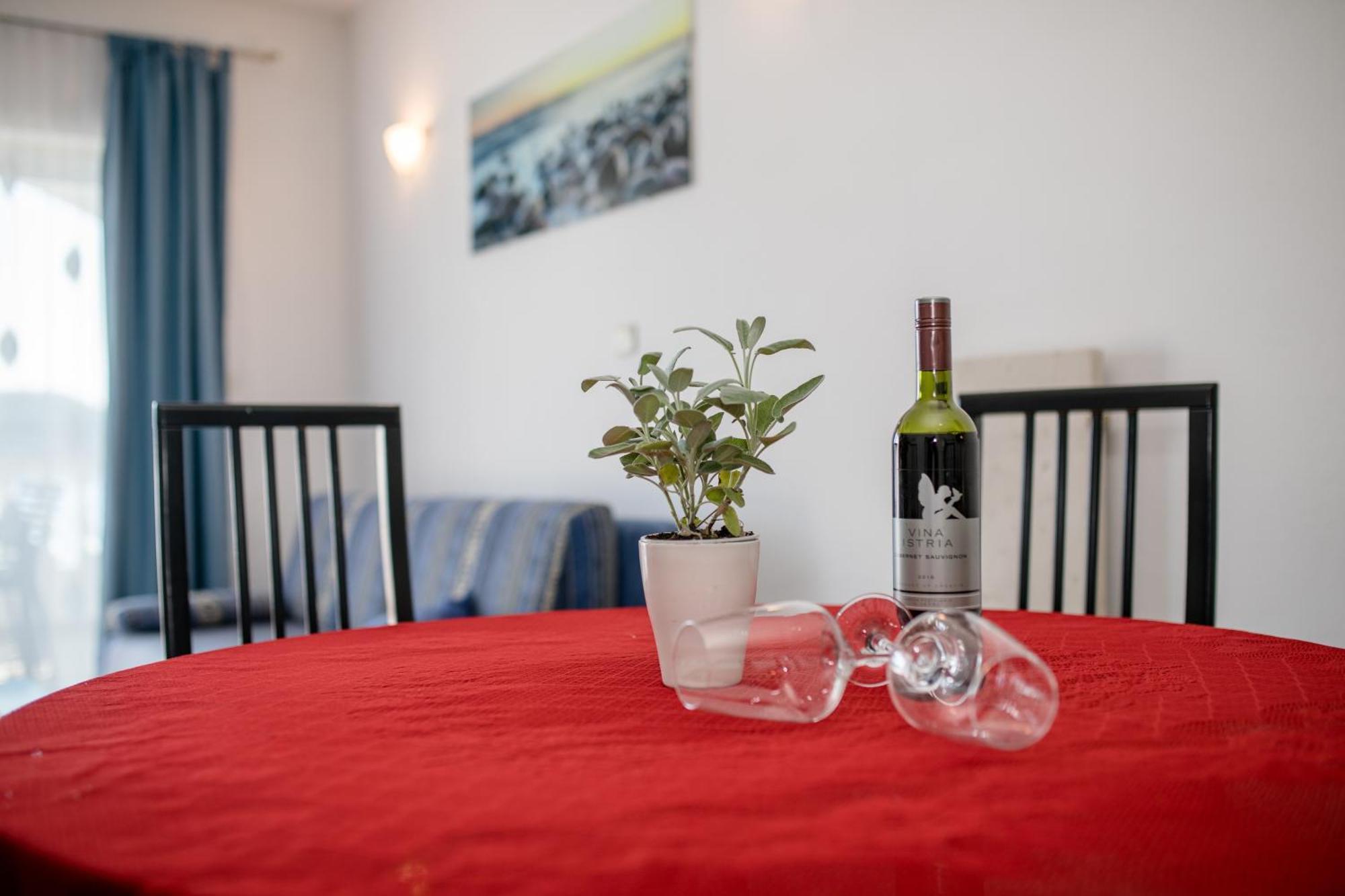 Apartments And Rooms By The Sea Supetarska Draga - Gornja, Rab - 11579 Room photo